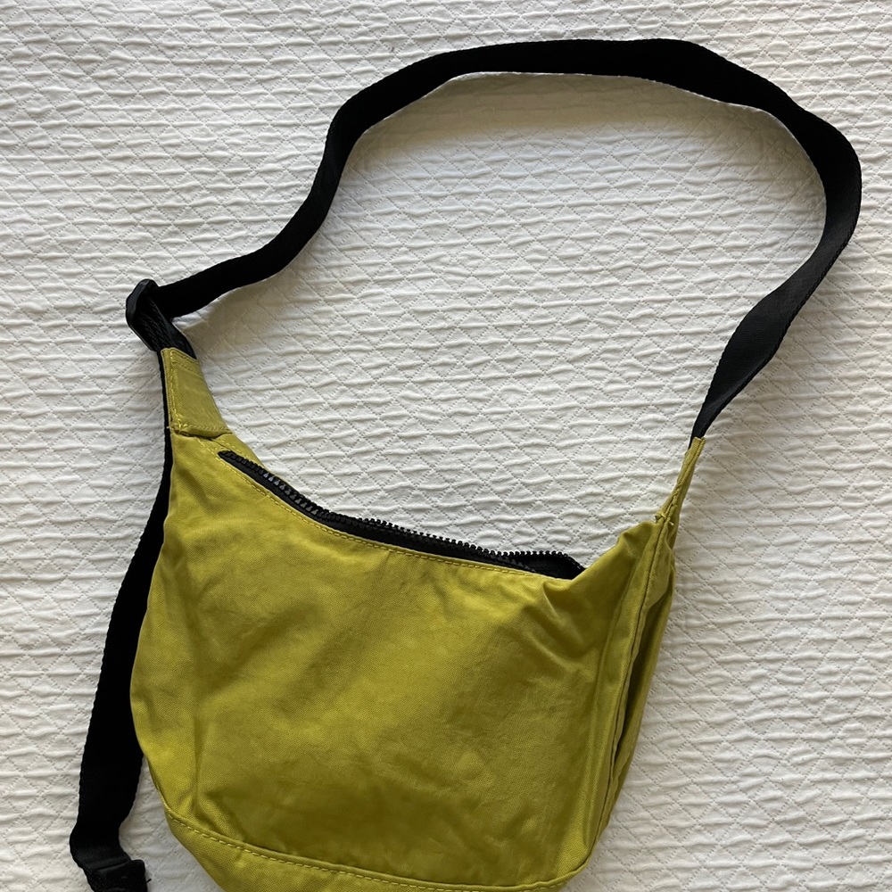 BAGGU Olive Green Crossbody Bag